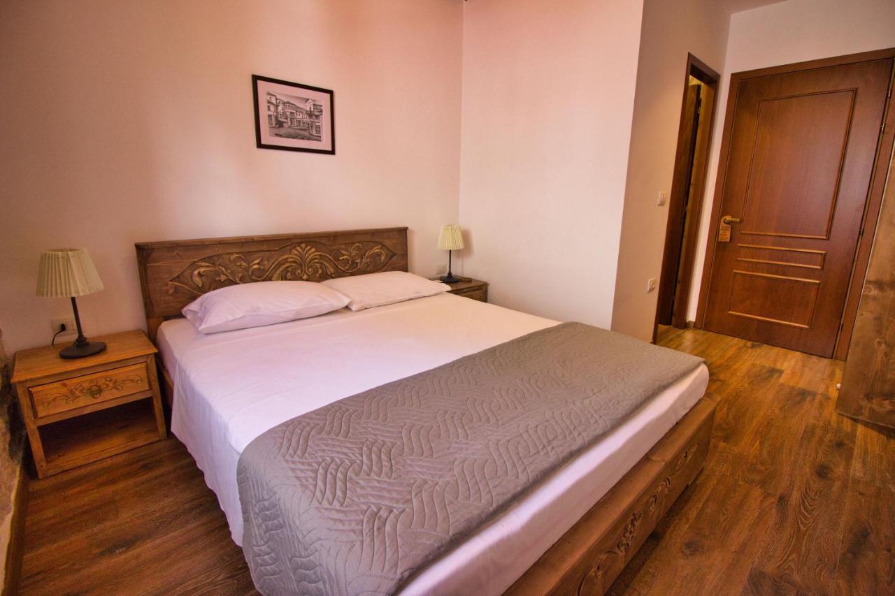 4 Rooms Gjirokastra Buitenkant foto