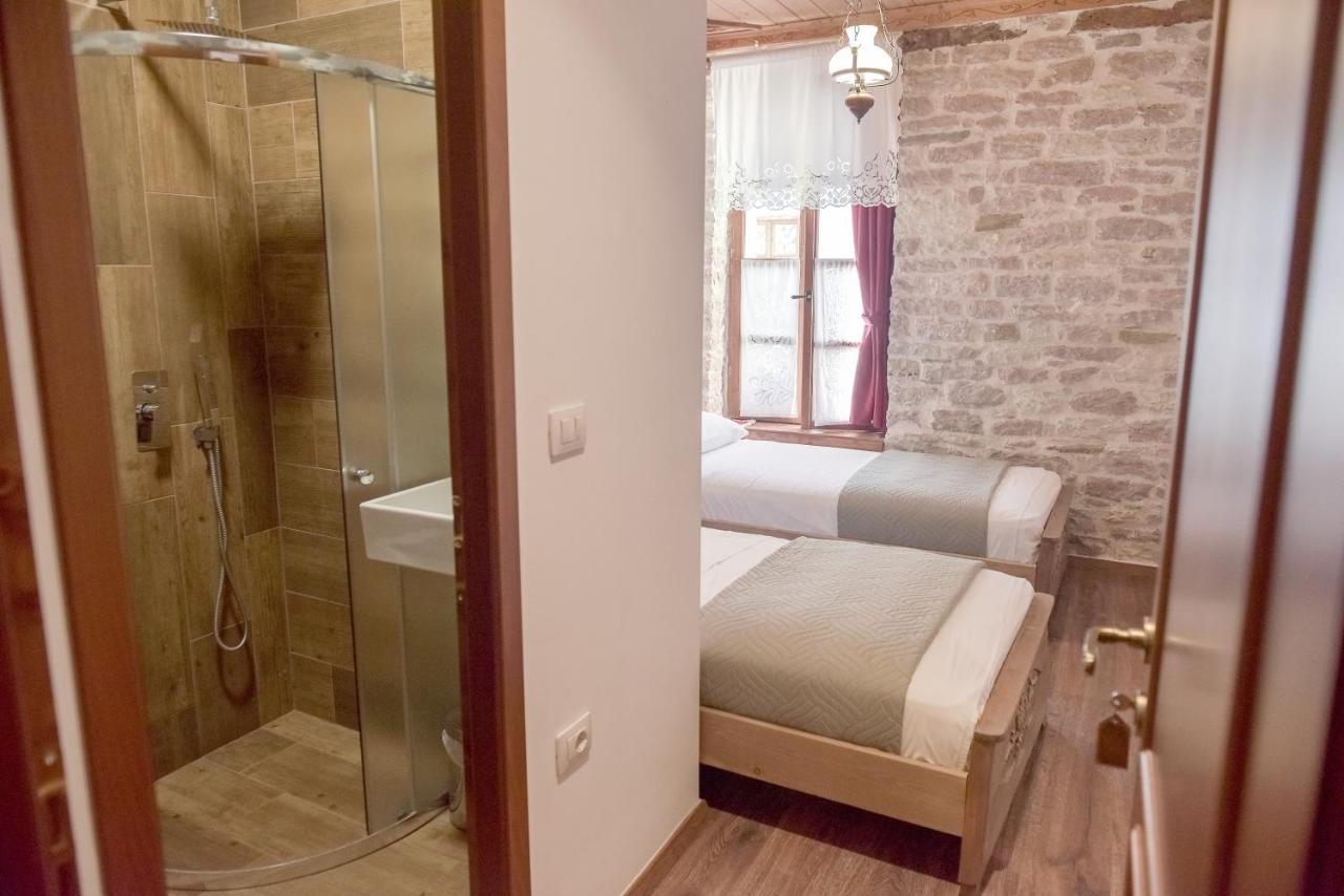 4 Rooms Gjirokastra Buitenkant foto