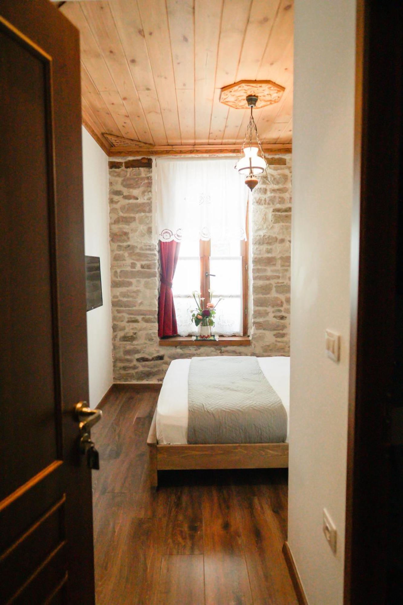 4 Rooms Gjirokastra Buitenkant foto